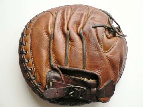 Bill Dickey Spalding Marvel 101 Back